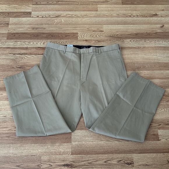 Dockers Men’s Classic Fit Anti Wrinkle Flat Front Khaki Pants Size 40/30 - Picture 7 of 7